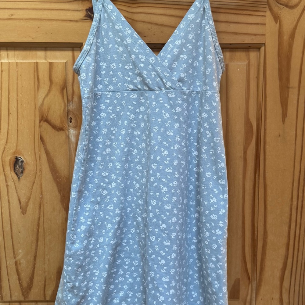 Brandy Melville Light Blue Floral V-Neck Chemise